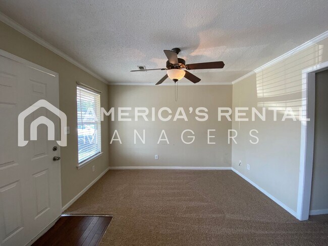 Building Photo - 65a Jackson Ln