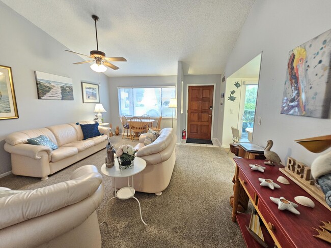 Foto del edificio - 1145 N Shannon Ave