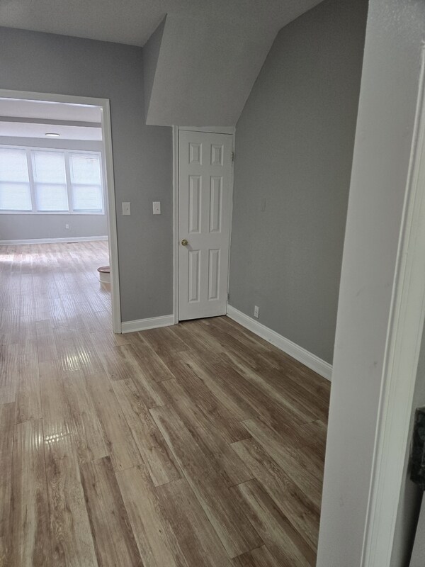 Foto del edificio - 5047 Diamond St