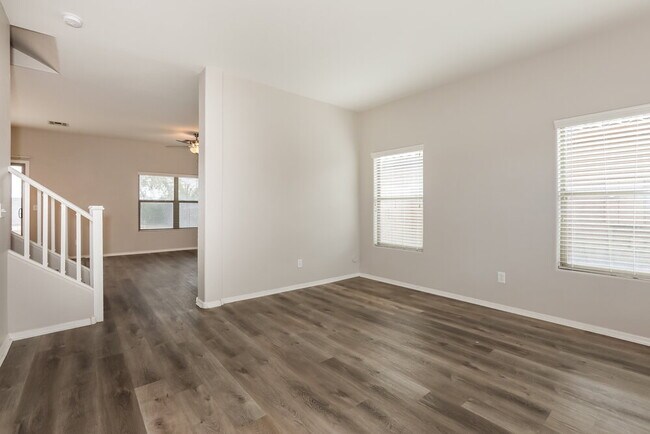 Foto del edificio - 30783 N Karen Ave