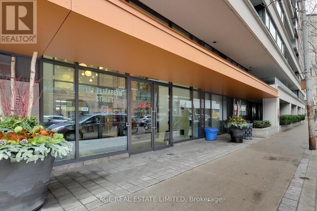 Photo du bâtiment - 111 Elizabeth St