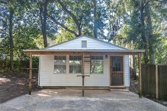 Building Photo - 610-612 N Magnolia Dr