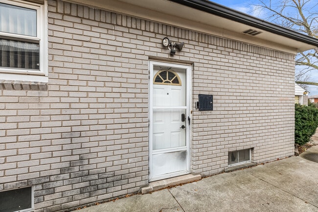 Building Photo - 24751 Dwight Ave