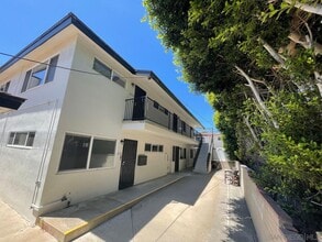 Building Photo - 2252.5 Garnet Ave