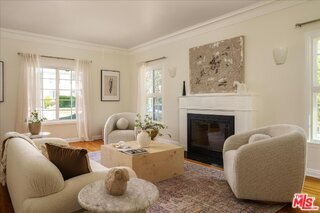 Building Photo - 215 S Poinsettia Pl
