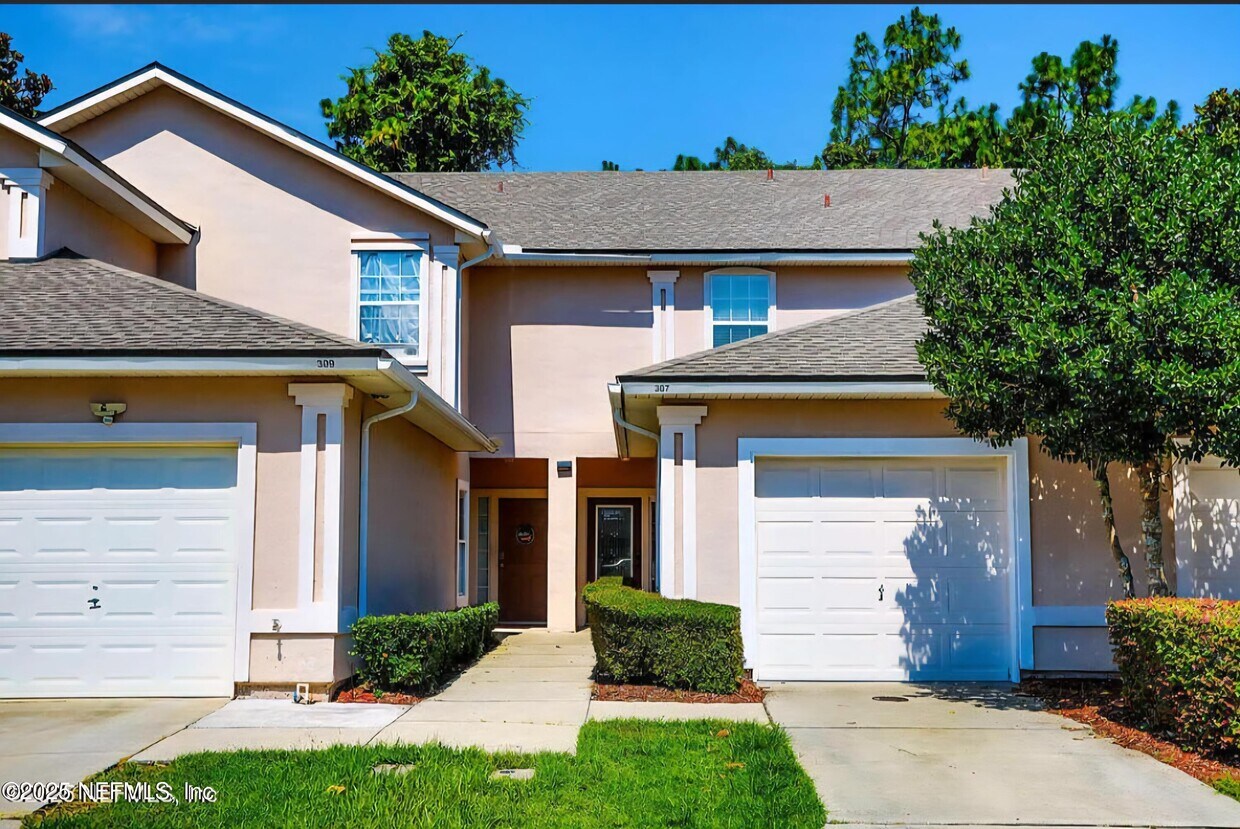 Foto principal - 307 Southern Branch Ln