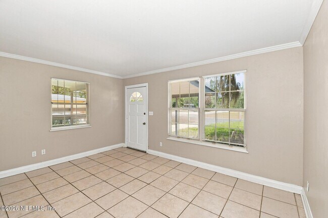 Foto del edificio - 7001 Cherbourg Ave N