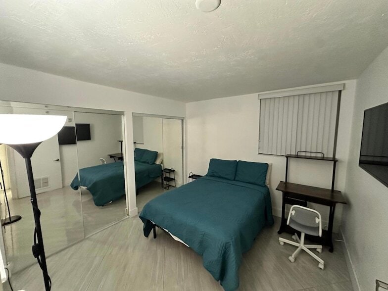 Photo - 102 SW 6th Ave Unit 206