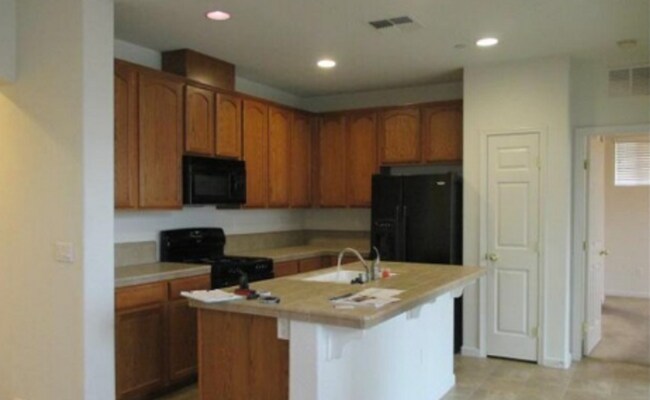 Foto del edificio - WELCOME HOME! Available 2 Bedroom 2 Bath Located in Elk Grove! Contact us today!!!