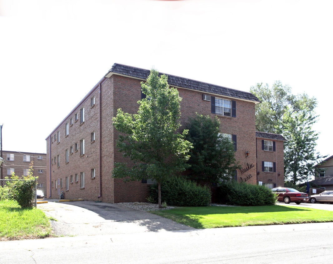 Building Photo - Rustic Aire Apartments