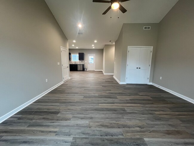 Building Photo - New Construction 4BR home- 1 month free wh...