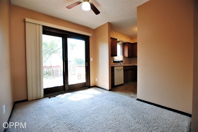 Building Photo - 4 br, 1.5 bath House - 9415 Jaynes St.