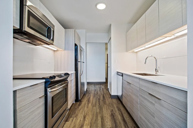 Building Photo - 463 E Ohio St