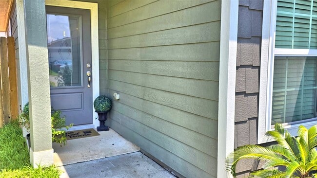 Building Photo - 16351 Sweet Grv Dr