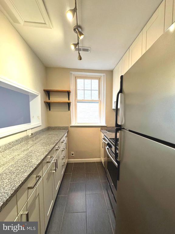Building Photo - 1322 15th St NW