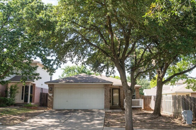 Foto del edificio - Single Story Home in South Austin