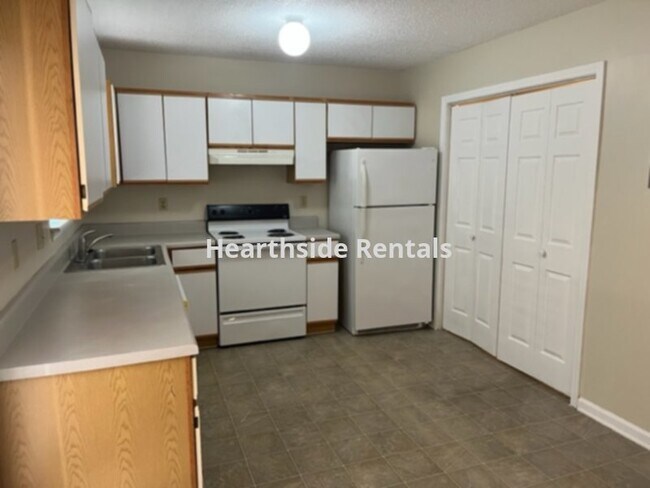 Foto del edificio - 2 Bedroom 2.5 Bath Townhouse Near Medical ...