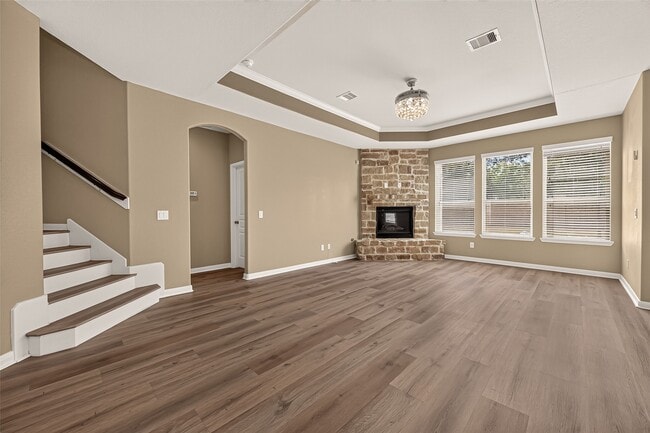 Building Photo - 15711 Huddleston Dr