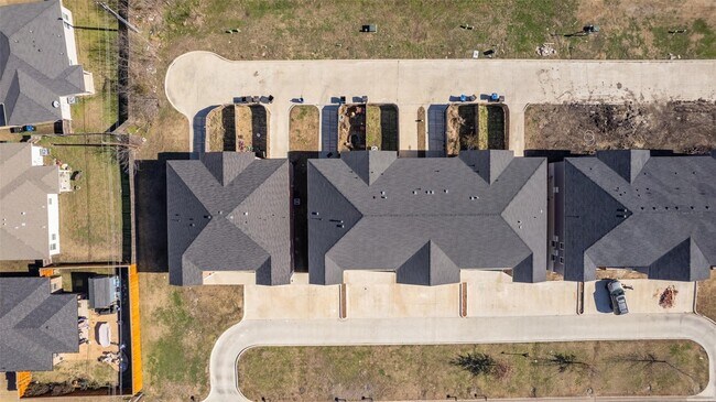 Building Photo - 2311 Abilene