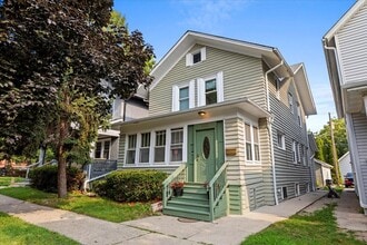 Building Photo - 1117 Foster St
