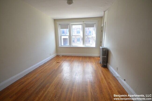 Building Photo - 131 Sutherland Rd