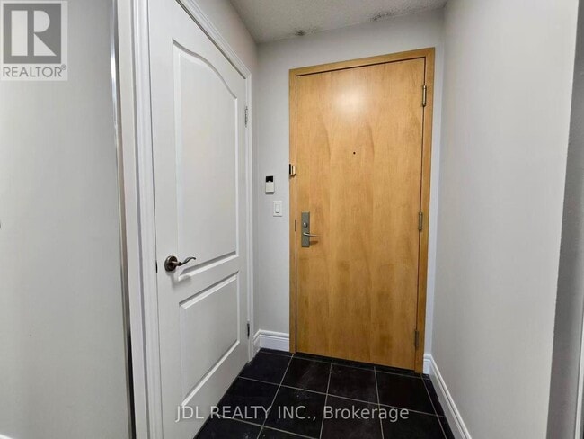 Building Photo - 62 Suncrest Blvd