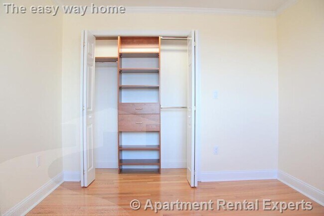 Building Photo - 60 Brattle St