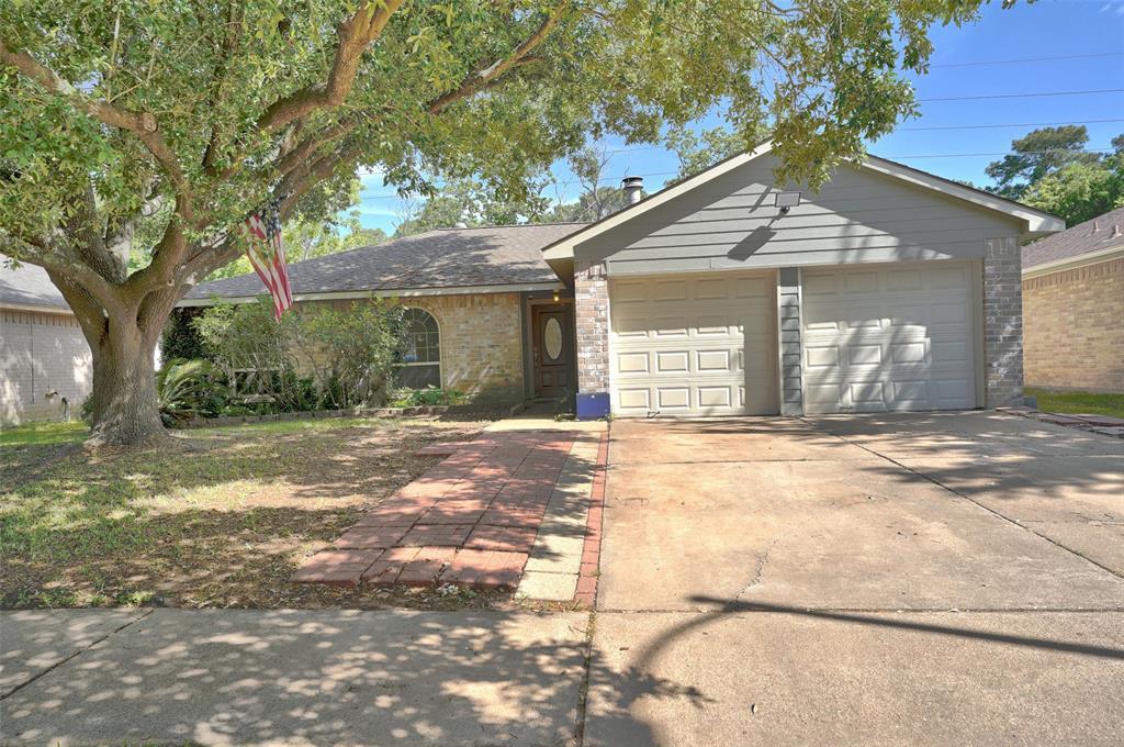 Primary Photo - 16722 Maplemont Dr