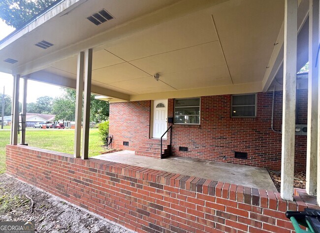 Foto del edificio - 504 Bowen St