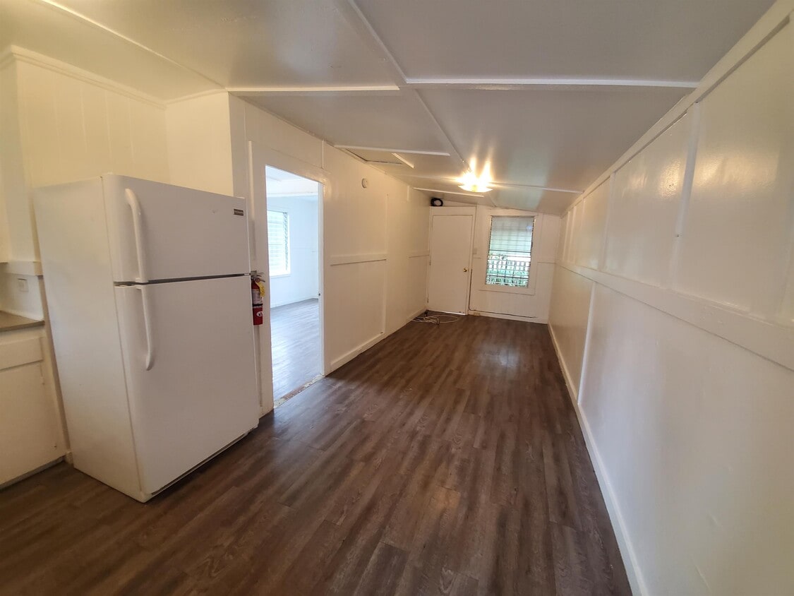 87108108 Kaukamana Rd Unit KA F, Waianae, HI 96792 Room for Rent in