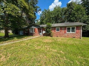 Building Photo - 6402 Fenwick Pl