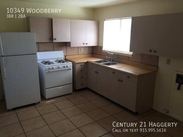 Building Photo - 10349 Woodberry Ct