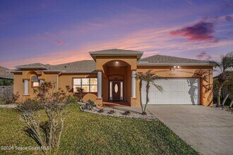 Building Photo - 1619 Amador Ave NW