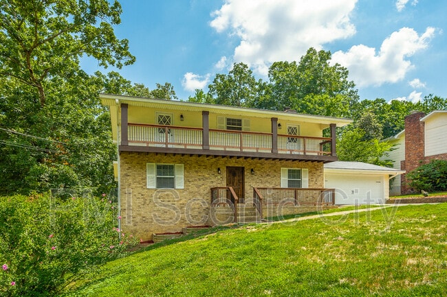 Foto del edificio - 508 Briar Park Ln