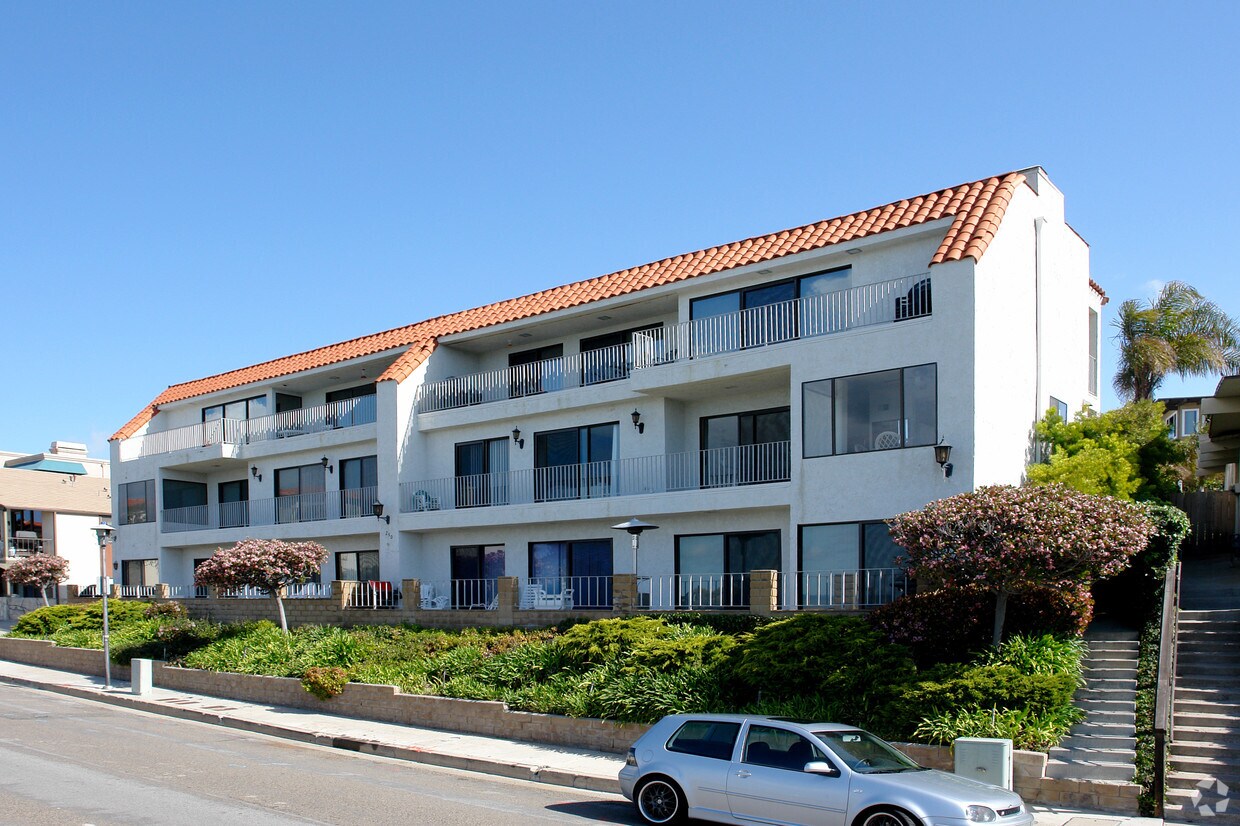 Primary Photo - 250 Avenida Lobeiro