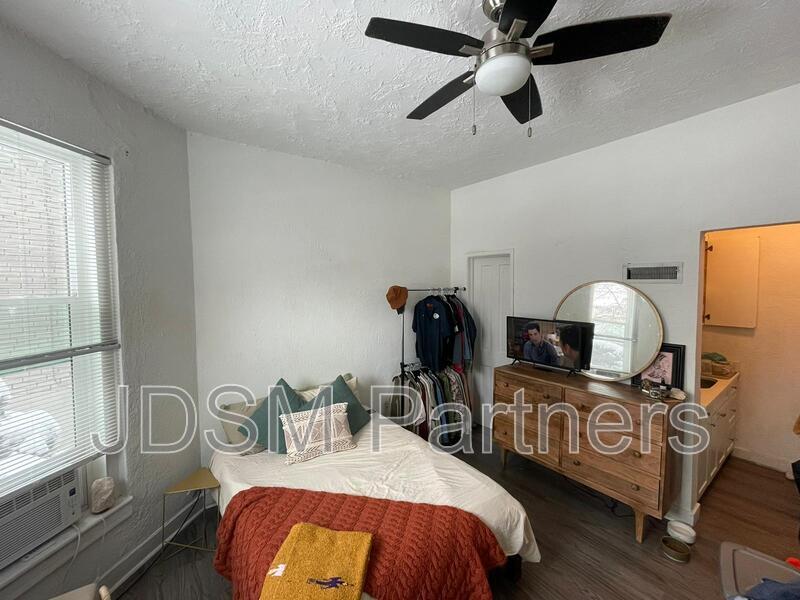 Photo - 1263 Clarkson Street #2
