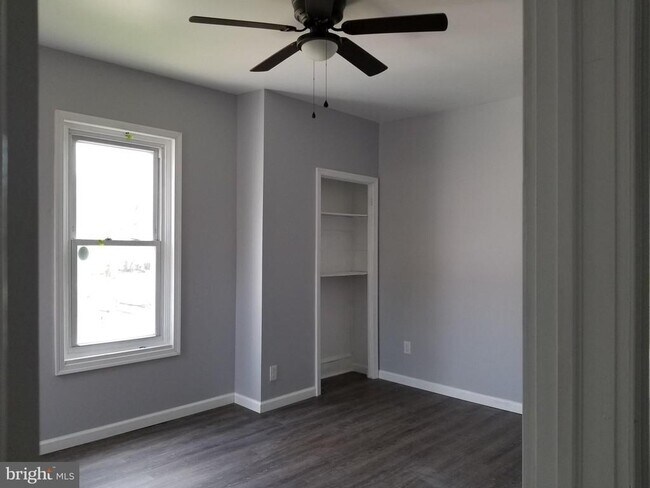 bedroom - 71 Beech St