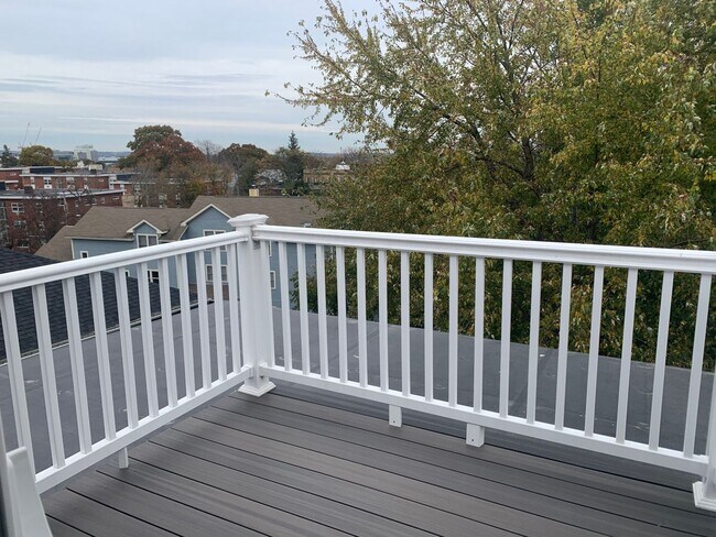 Foto del edificio - Awesome five bedroom apartment