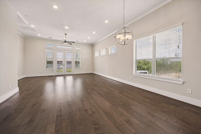 Foto del edificio - 5912 E Post Oak Ln