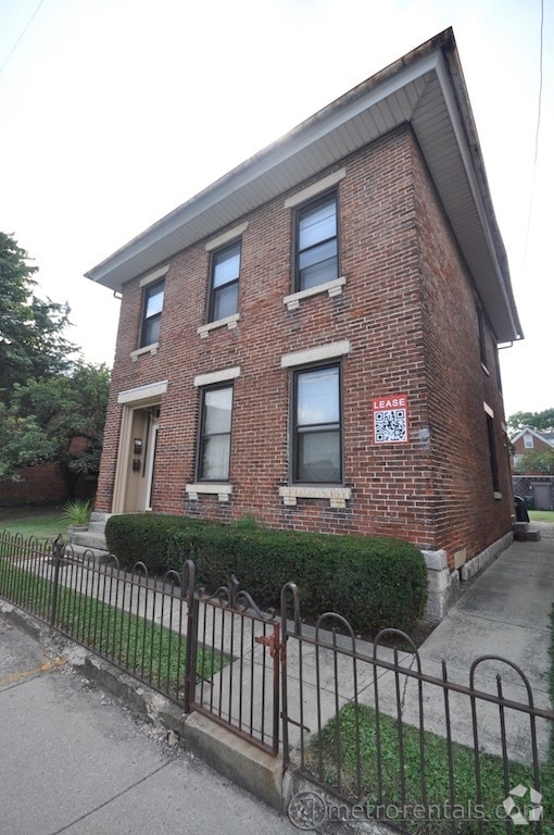 Building Photo - 321 E Livingston Ave