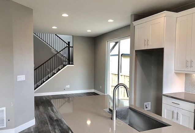 Foto del edificio - 12185 Claude Ct