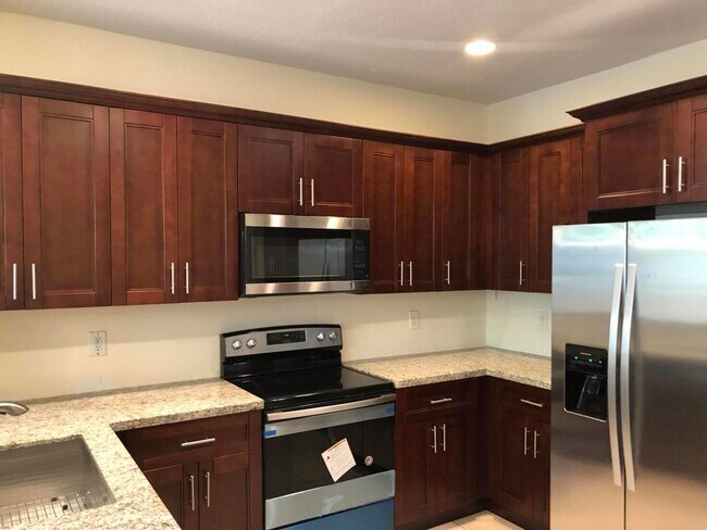 Building Photo - 6274 S Military Trail