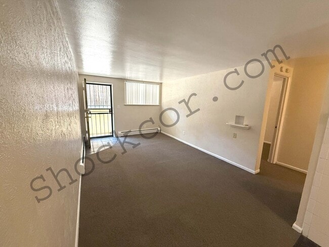 Interior Photo - 2150fran