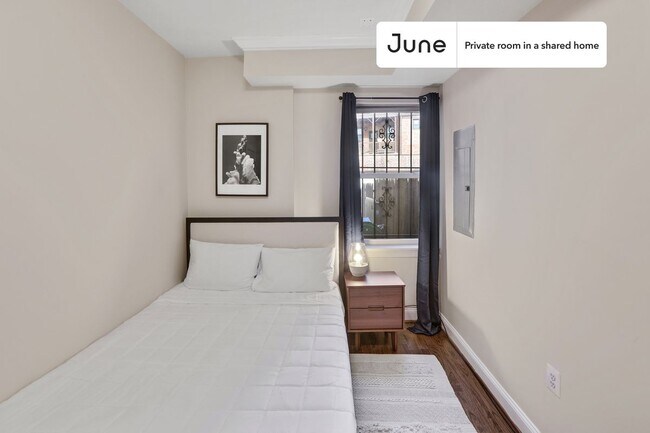 Foto del edificio - Room in Shared 3 bed/2.5 bath home