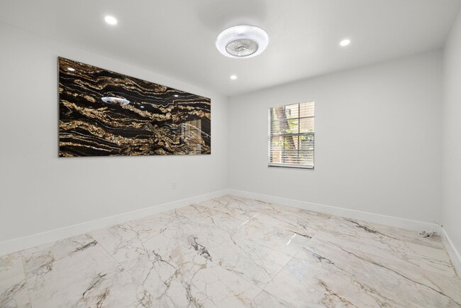 Photo - 5306 Santa Rosa Ct Townhome