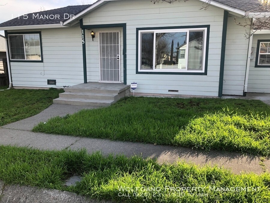 Primary Photo - 115 Manor Dr