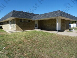 Building Photo - 1520 N Lea St