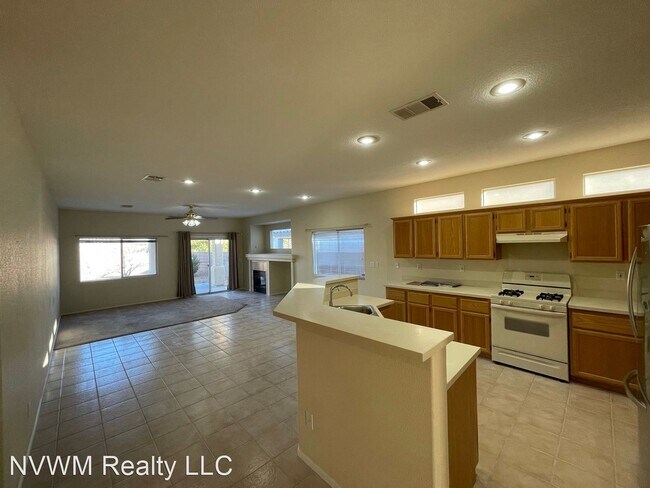 Foto del edificio - 3 br, 2 bath House - 3216 Stratford Hall Ct