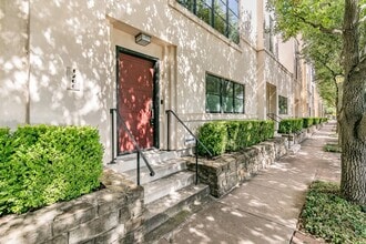 Building Photo - 1206 Lipscomb St