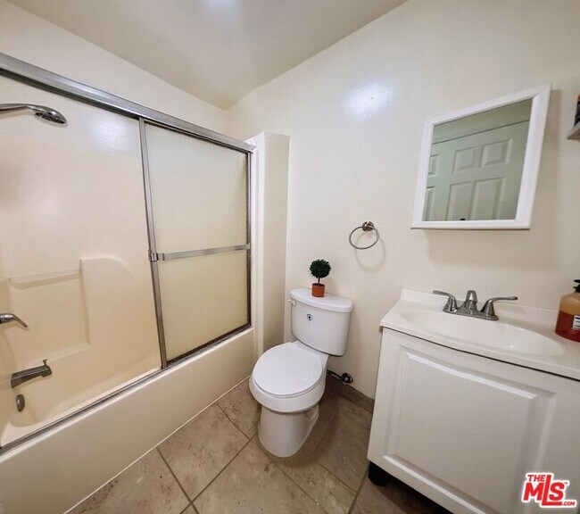 Foto del edificio - 4343 4th St